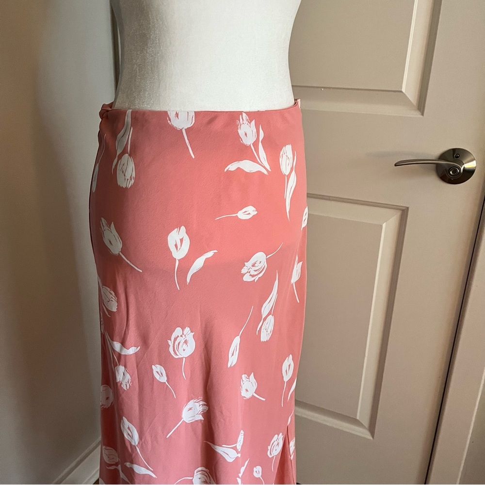 Pink floral skirt medium white flower skirt mid length - Picture 7 of 7